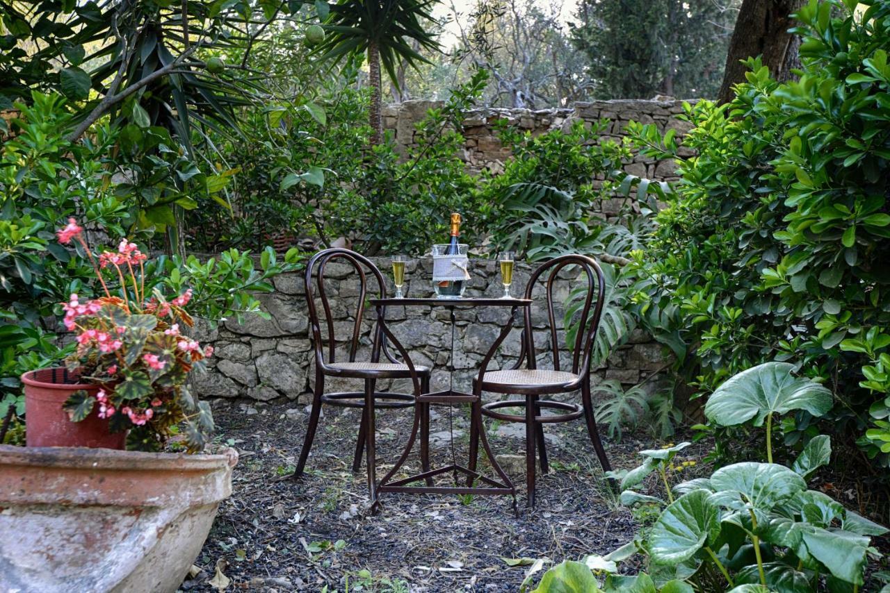Mikroulis Residence Mastoratika Luaran gambar