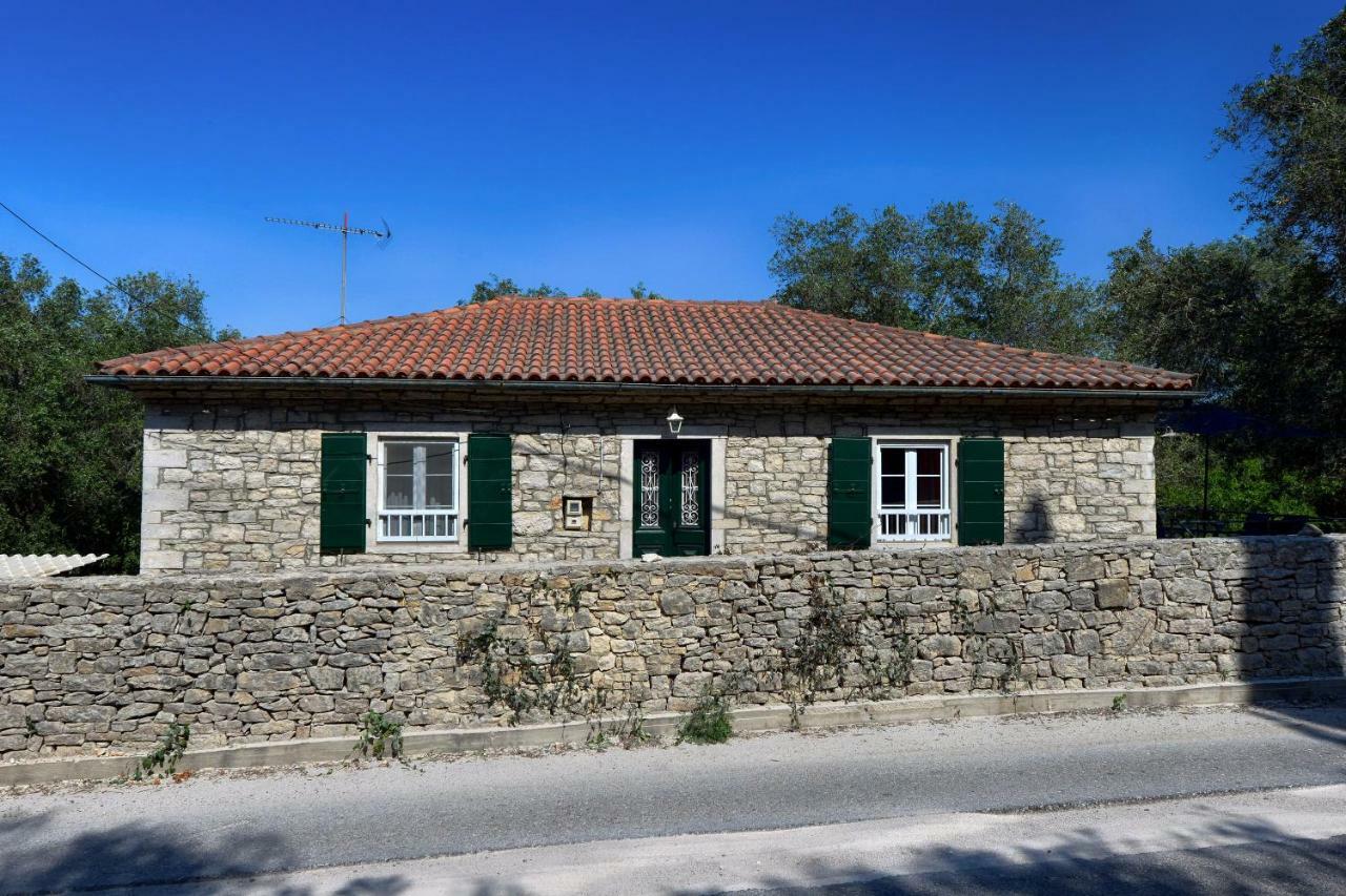 Mikroulis Residence Mastoratika Luaran gambar